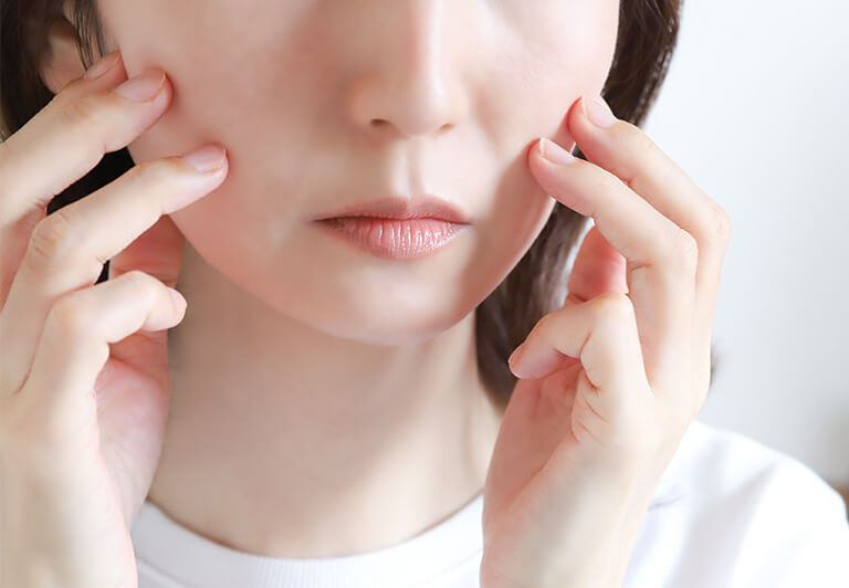 乾燥肌・便秘がち・毛が抜ける